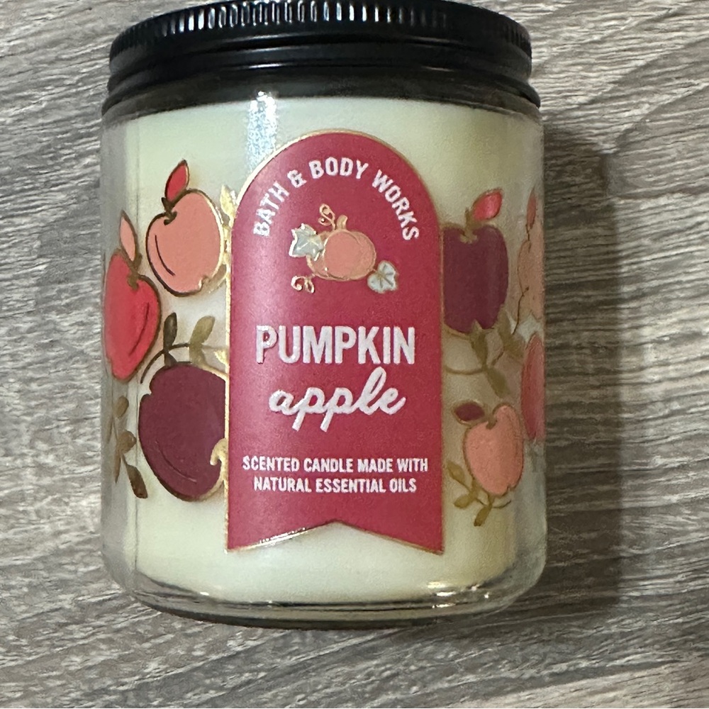 Bath & Body Works PUMPKIN APPLE Single Wick 7oz‎ Scented Candle NEW
